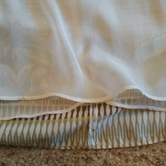 ⬇️ MM Couture dress, cut out open back yellow & green paisley maxi - Picture 15 of 16